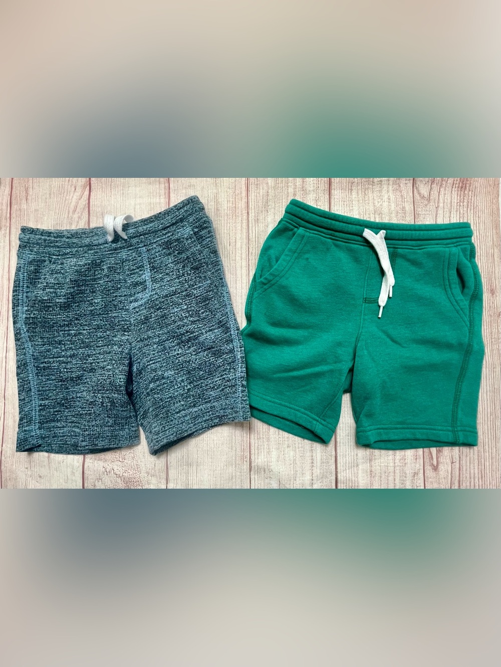 Old Navy XS Sz 5 (2) Shorts